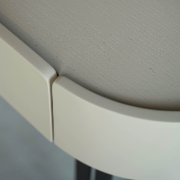 image of 2702 dressing table