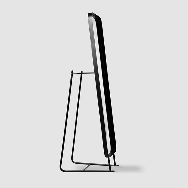 another image of Moderna W5906 standing mirror