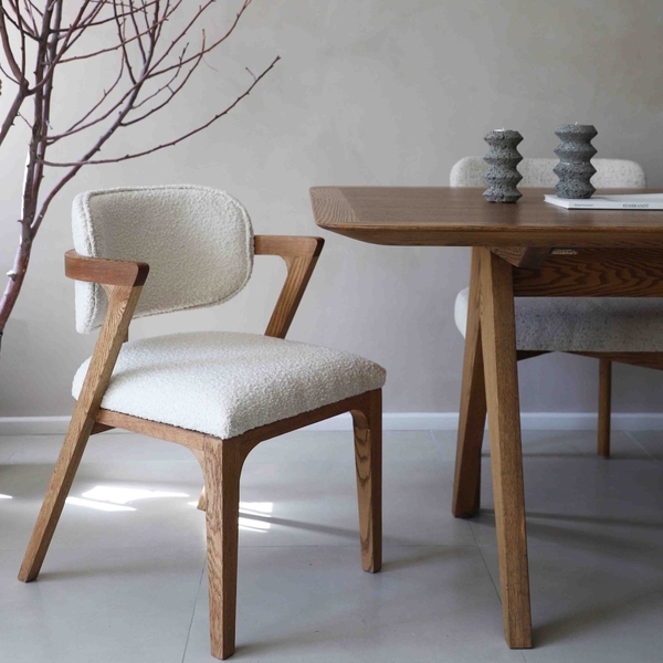another image of 2208 chair