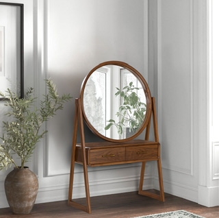 image of Sophia standing mirror