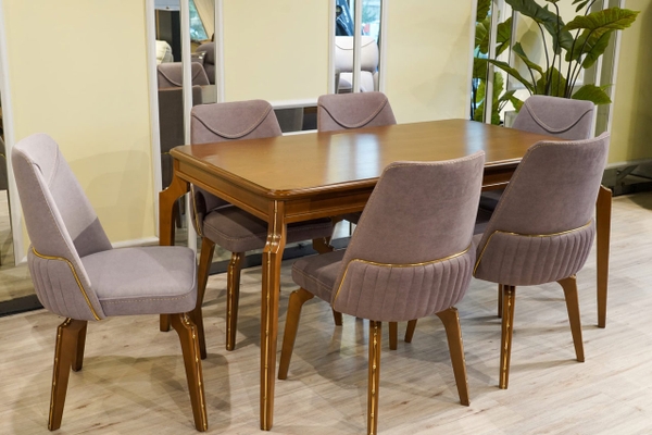 image of Leo dining set