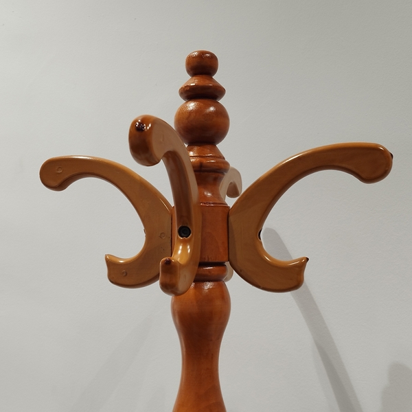 تصویر چوب لباسی ایستاده R1 -چوبی