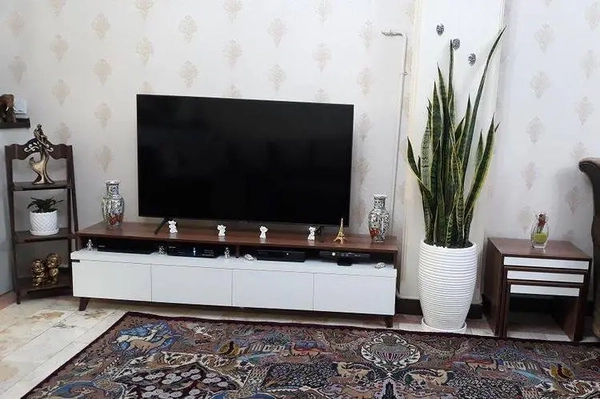 image of 1050 TV Stand