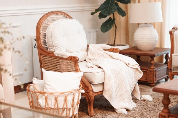 image of Roma Mahsa Motaharian single sofa