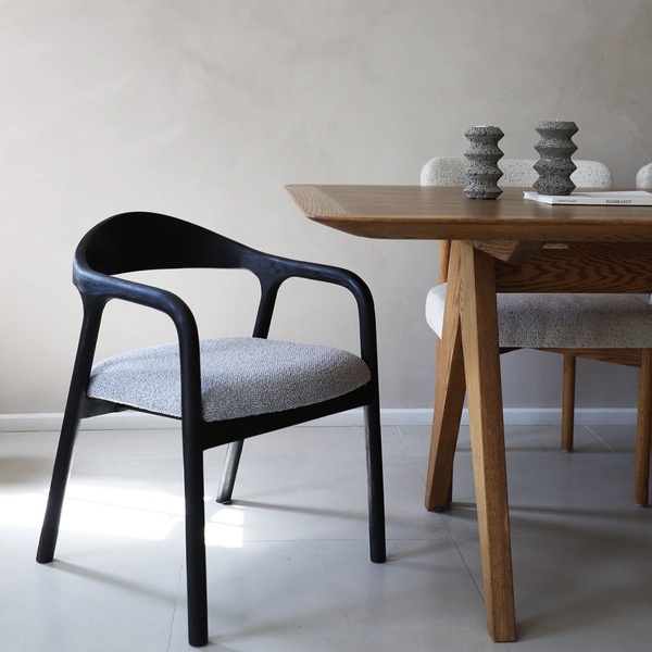 another image of 2207 chair