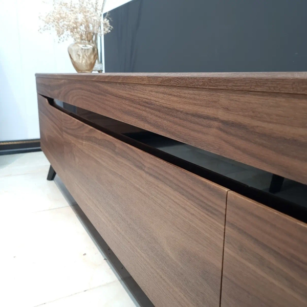 image of Jordan Console and Mirror