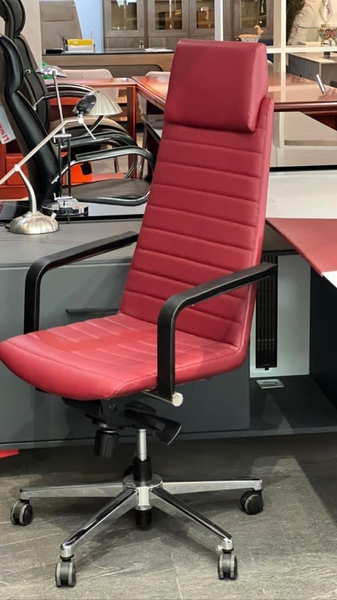 تصویر صندلی مدیریتی Z62 تصویر صندلی مدیریتی Z62