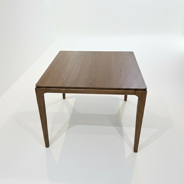 تصویر میز ناهارخوری لوکاس