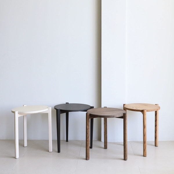 another image of 1407 side table