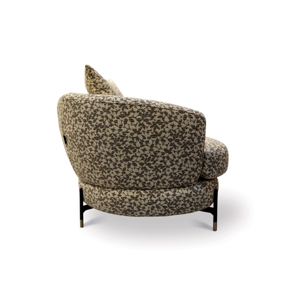 another image of Manhattan single sofa
