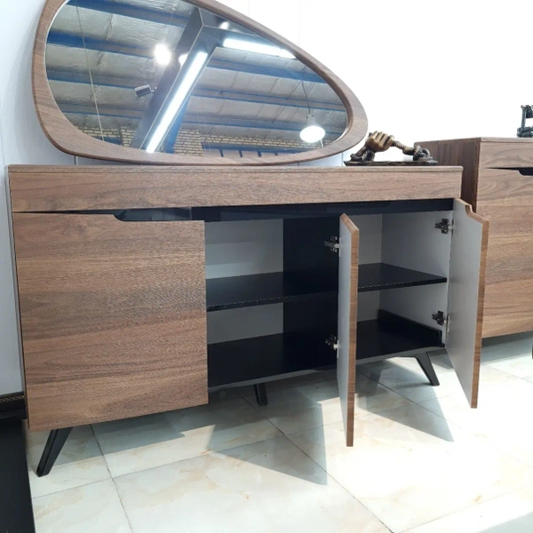 image of Jordan Console and Mirror