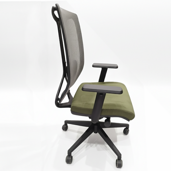 تصویر صندلی کارشناسی انزو