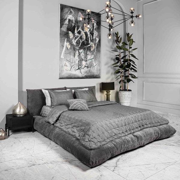 another image of Peace bed