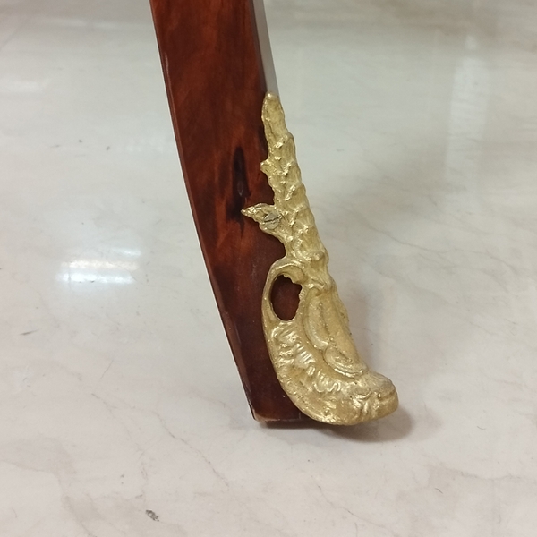 تصویر کردنزا سم آهویی