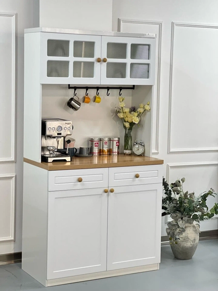 image of Leo Neoclassic Coffee Bar