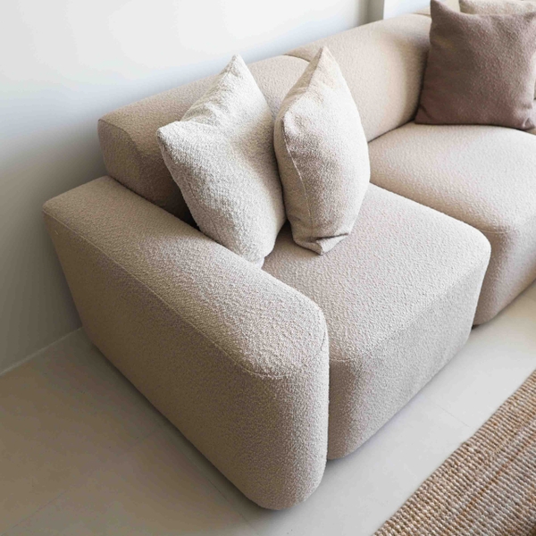 image of 1902 three seater sofa with puff