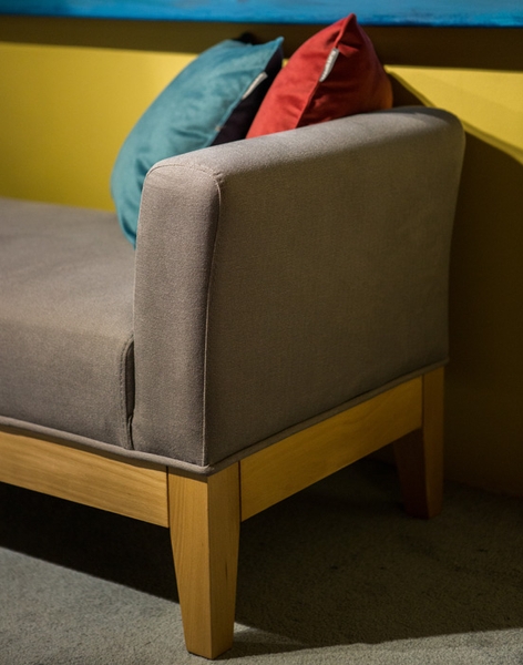 image of Weeny bench
