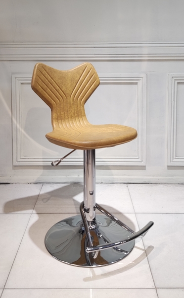 image of Wing Bar Chair