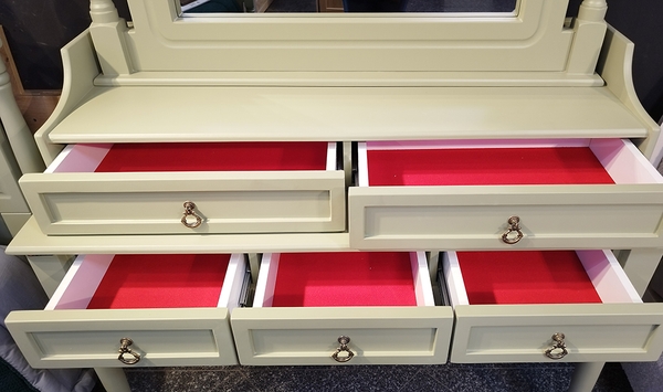 image of Sarvin Dressing Table