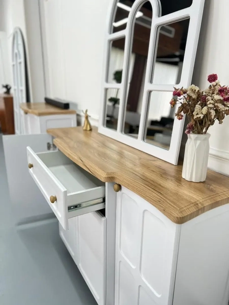 image of Tehran Neoclassic Console and Mirror