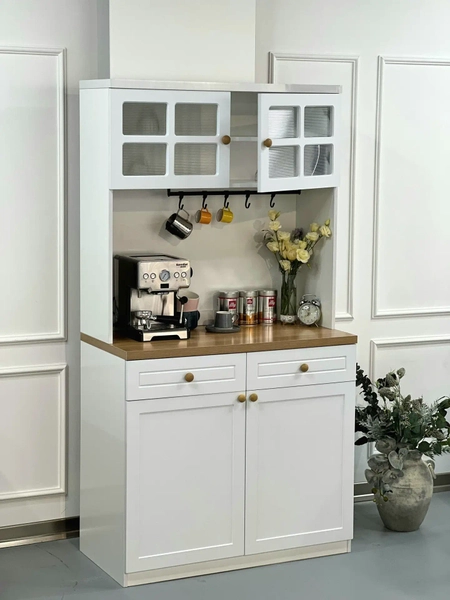 image of Leo Neoclassic Coffee Bar