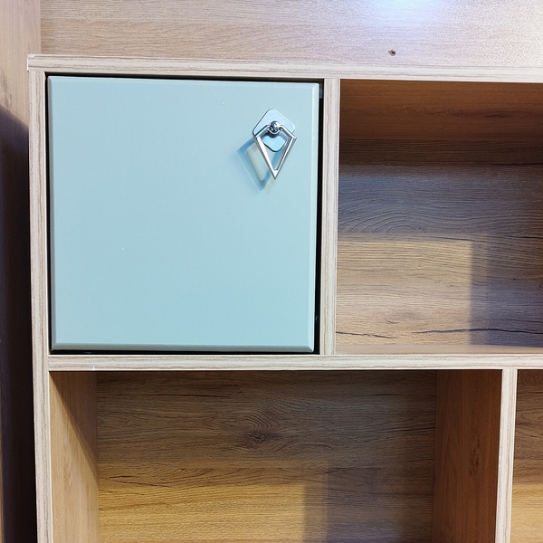 تصویر میز تحریر نوجوان مدل رویال پلاس