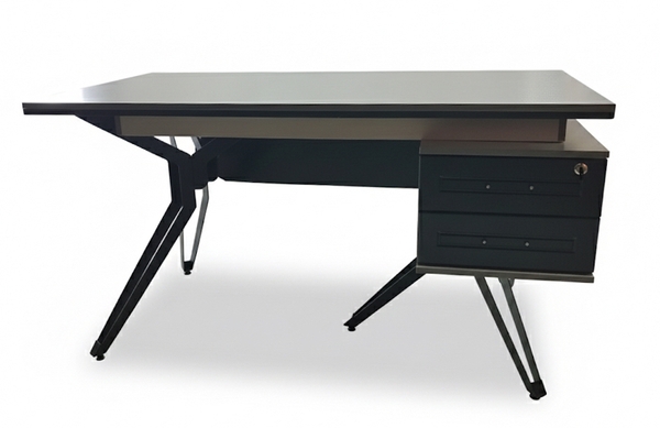 تصویر میز اداری قایقی