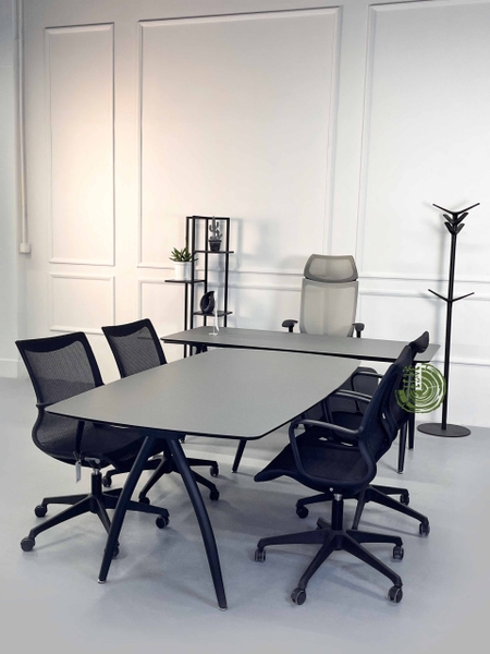 تصویر میز کنفرانس C710