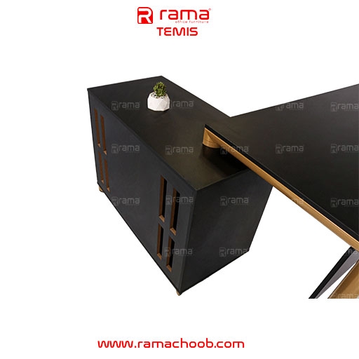 تصویر میز کارمندی تمیس