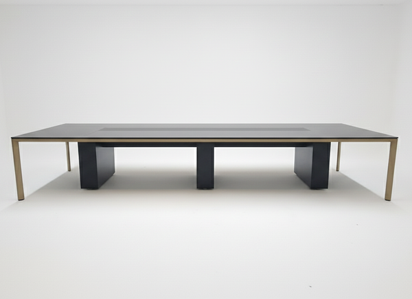 تصویر میز کنفرانس تمیس 16 نفره تصویر میز کنفرانس تمیس 16 نفره