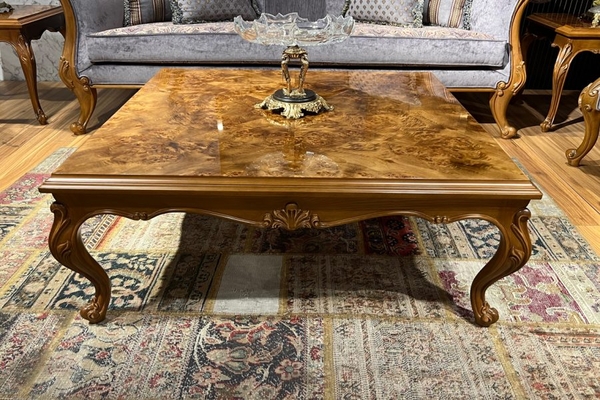 image of Rosaly Classic Furniture Set