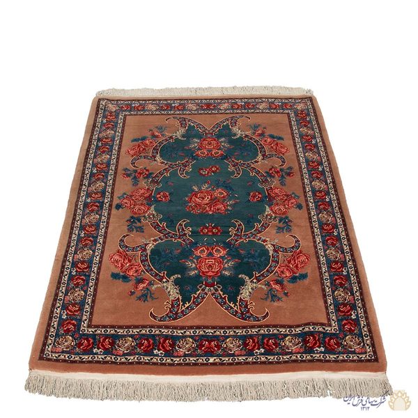 image of Sanandaj Rug code 609240