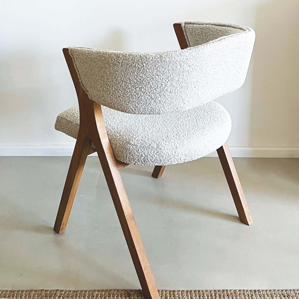 another image of 2209 chair