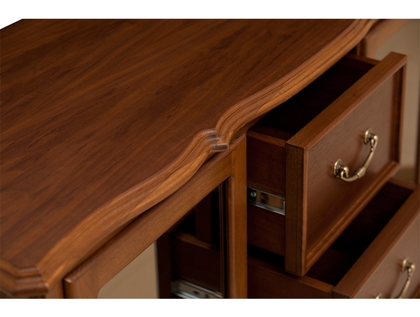 image of Louis console