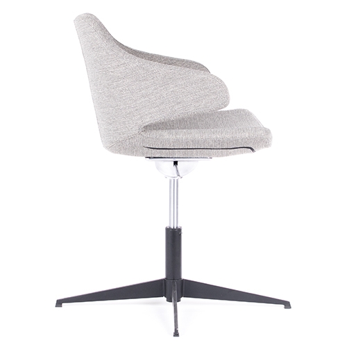 تصویر صندلی اپراتوری Q65