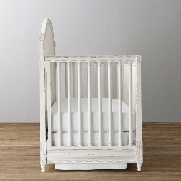 image of Belina curved baby bed
