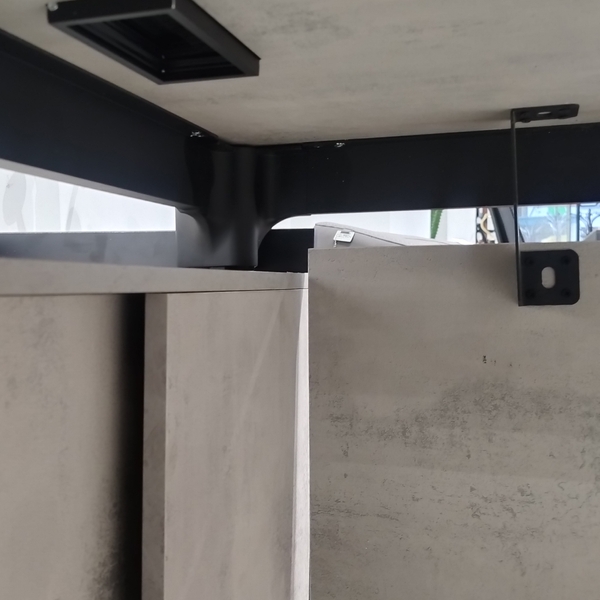 تصویر میز مدیریت لاوار بتا