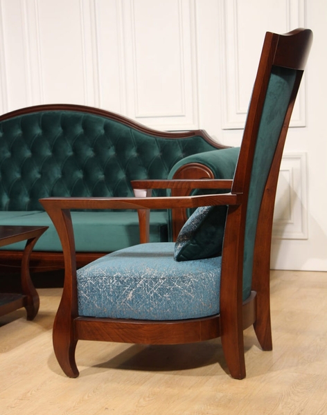 another image of Vania sofa set