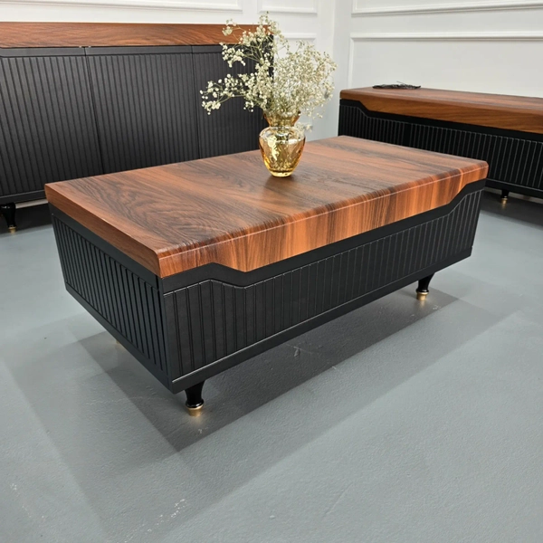 تصویر جلومبلی و عسلی دنیز