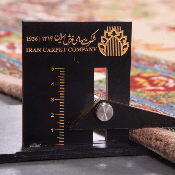 تصویر قالی سنندج 60 رج قواره پرده ای شناسه اثر 604875