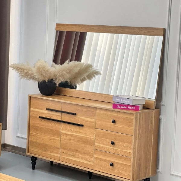 image of Sorena Console and Mirror