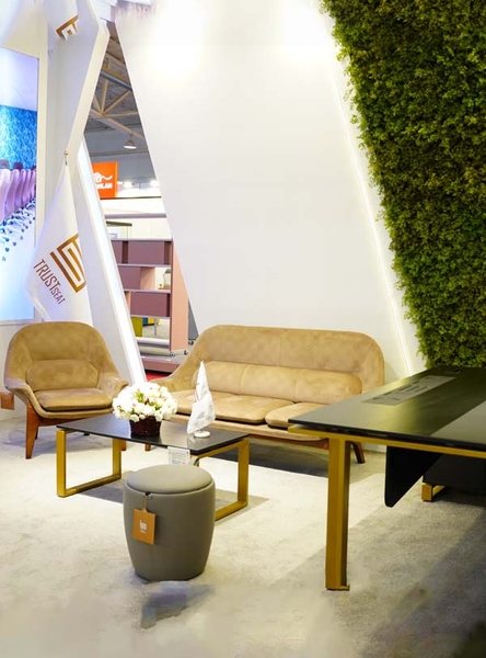 تصویر نیم ست مبل اداری طبی باروژ