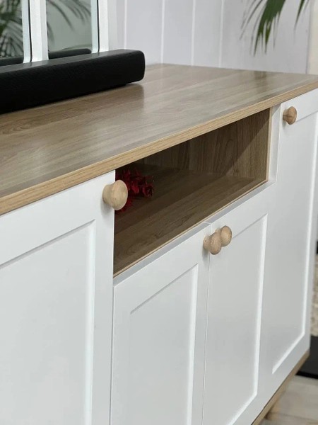 image of Leo Neoclassic Console and Mirror