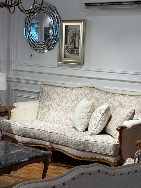 image of Selin Classic Sofa Set