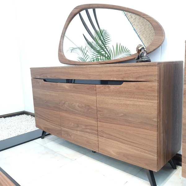 image of Jordan Console and Mirror