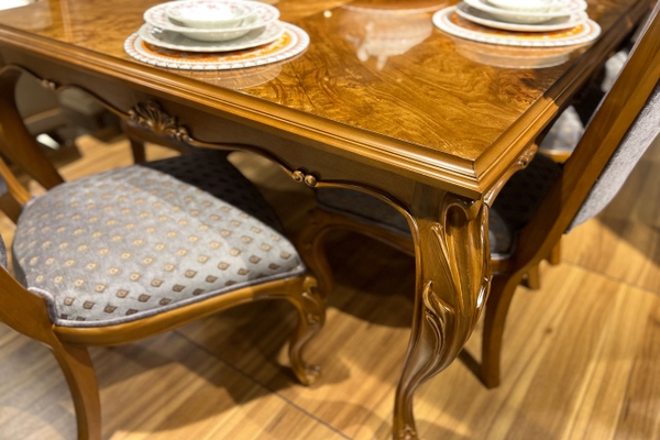 image of Rosalie dining set