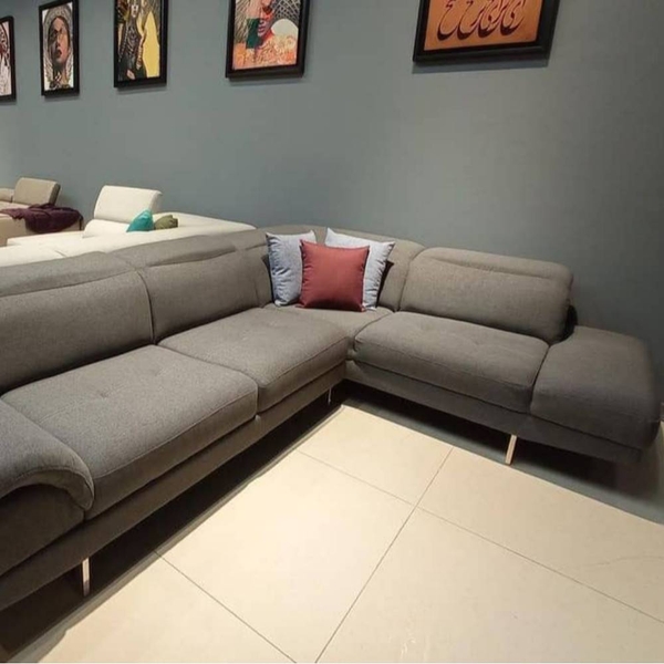 another image of 1716 L sofa