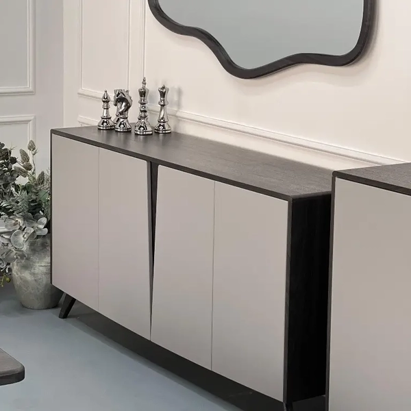 image of Onyx Console and Mirror