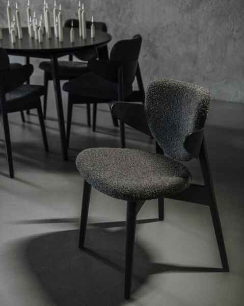 تصویر صندلی چوبی Earth