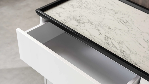 تصویر میز آرایش آلدورا